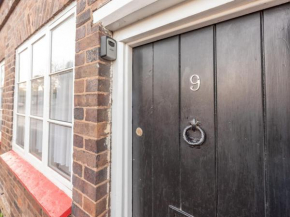 Grade II listed cottage Bridgnorth Pass The Keys